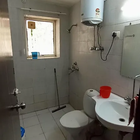 Ac Beautiful Luxury Stay In Omaxe Vrindavan Jai Bankebihariji By Shishamare Exterior photo