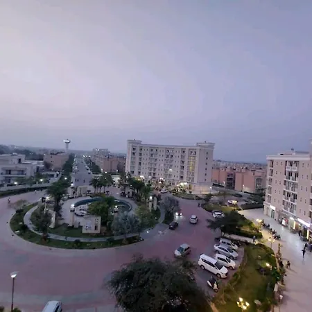 Ac Beautiful Luxury Stay In Omaxe Vrindavan Jai Bankebihariji By Shishamare Exterior photo